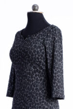 AudreyBlackPebbles PuppeDetail