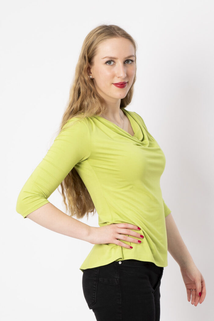 Fair Fashion, elegantes Wasserfallshirt Dreiviertelarm aus Bambusjersey. Tailliert und feminin.