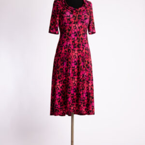 Kleid Merle SunsetFlow auf der Büste