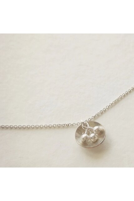 Silberne Oyster Halskette mit Perlen 04