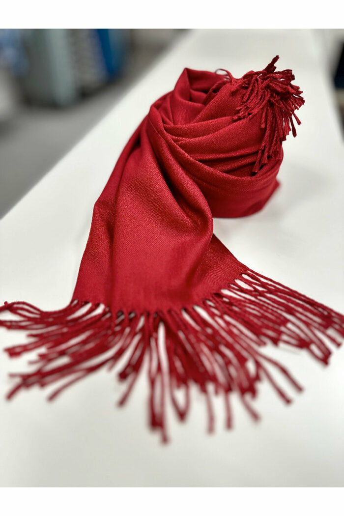 Leichter Schal mit Cashmere und Wolle